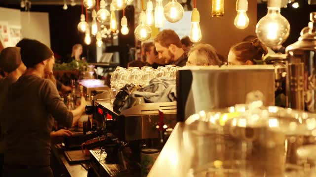 Uni goes Downtown Pt. 2